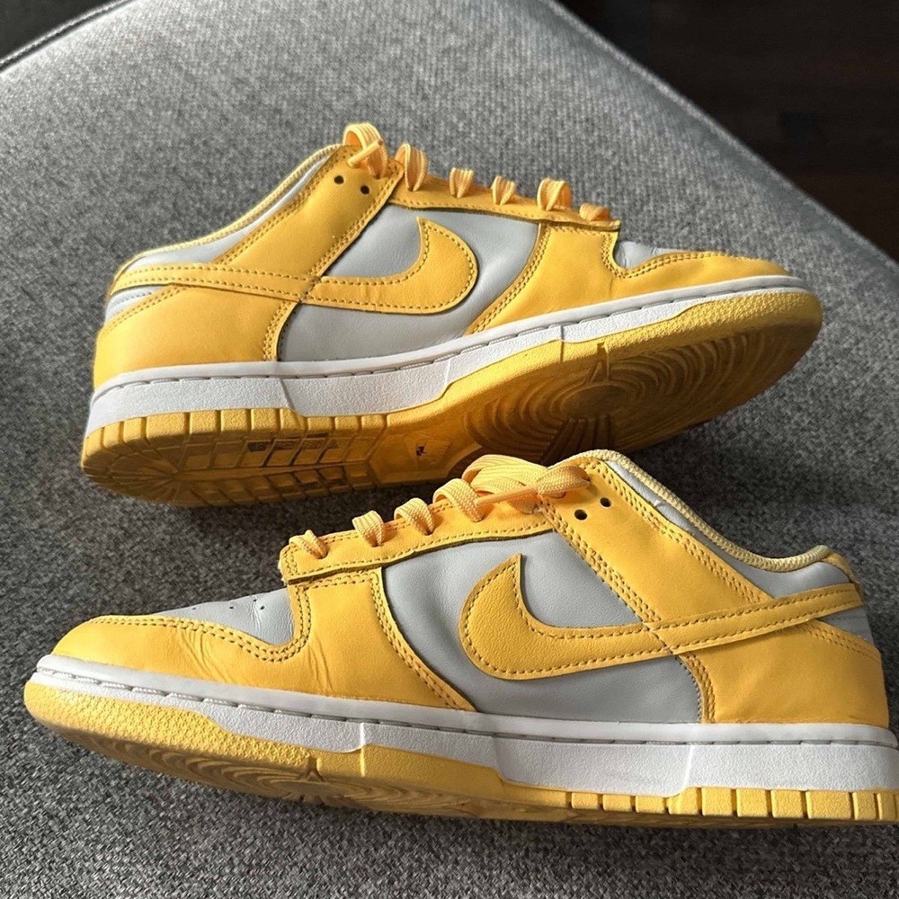 Citrus Pulse Dunks. 10 Women's/ 8.5 Men's